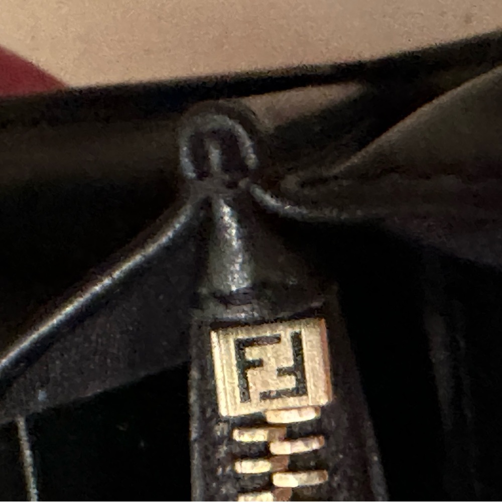 Fendi Roma as seen on pic on logo-long wallet dark tan/ light brown in EUC - Picture 6 of 10